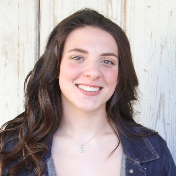 Meet your Posher, Morgan - Picture 2 of 2